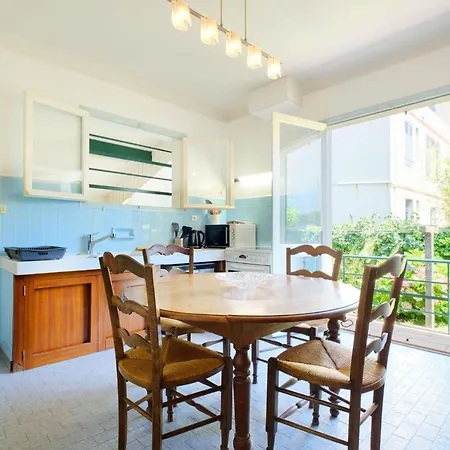 Guestready - House With Garden